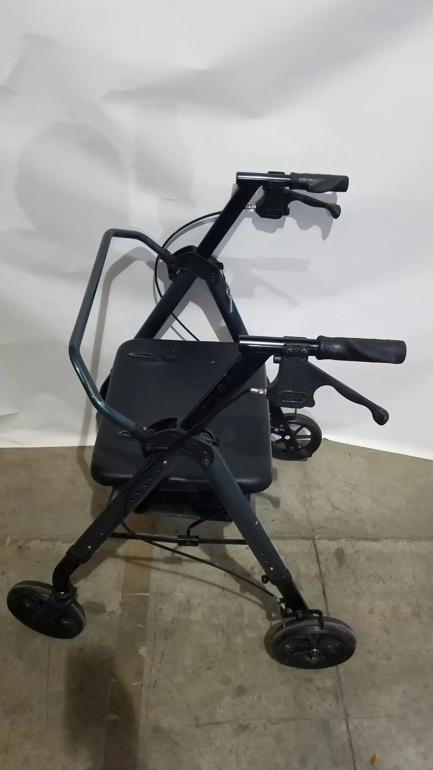 Reuse Medical Equipment Nova Rolling Walker for Seniors, 4-Wheel Rollator with Seat, Black Walkers, second-hand product photo 13