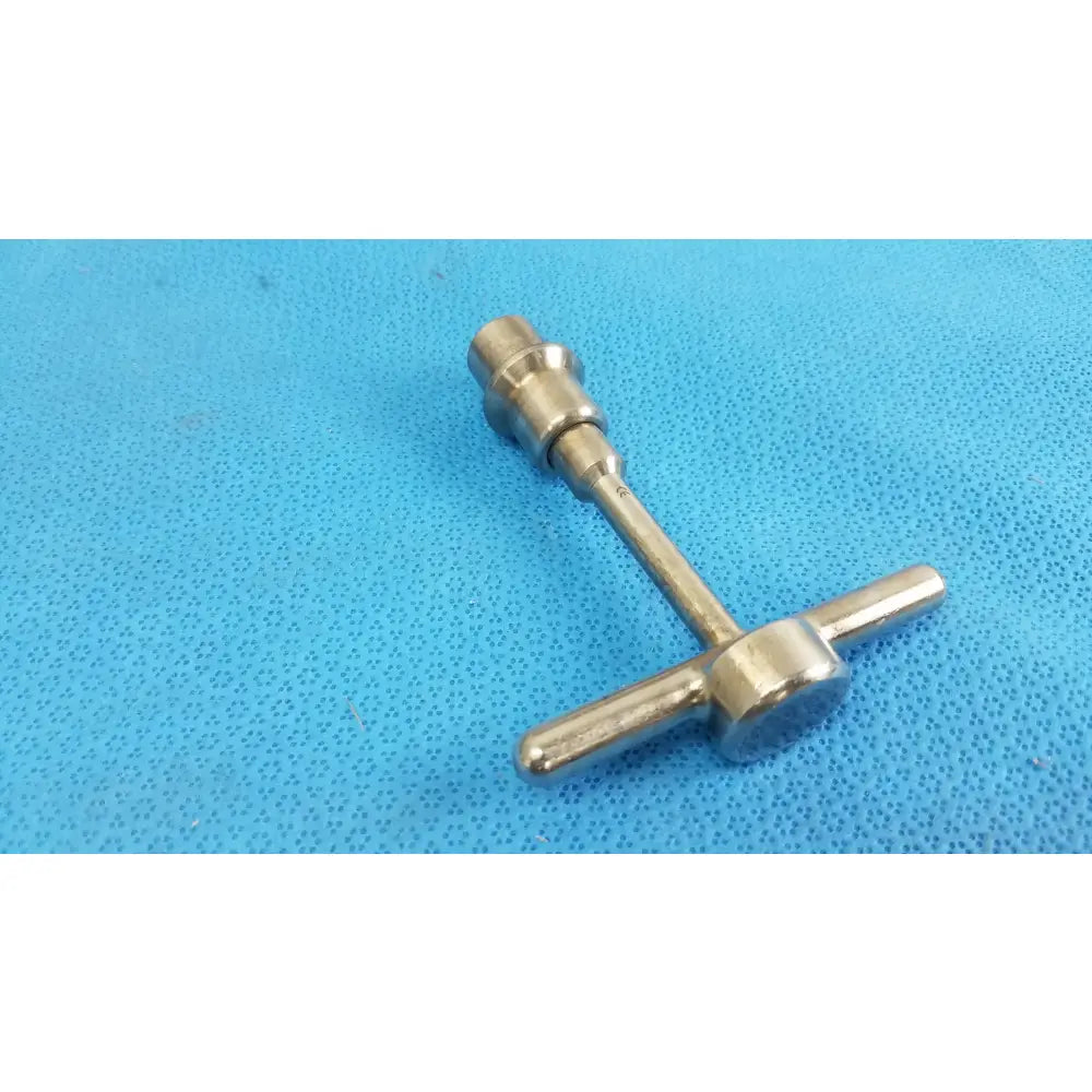 Nuvasive XLW Instrument Tray XLW Instrument Tray, second-hand product photo 11