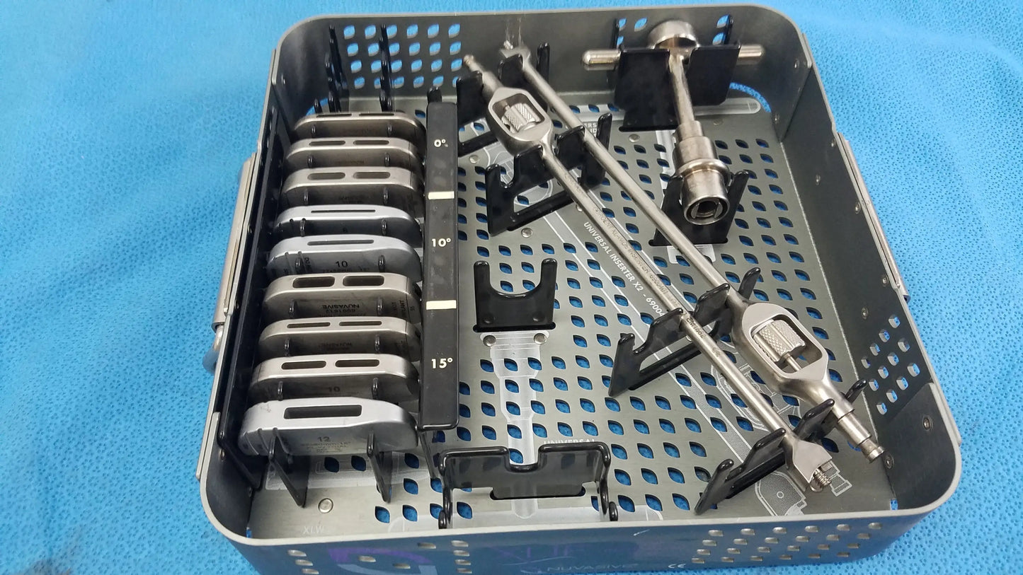 Nuvasive XLW Instrument Tray XLW Instrument Tray, second-hand product photo 3