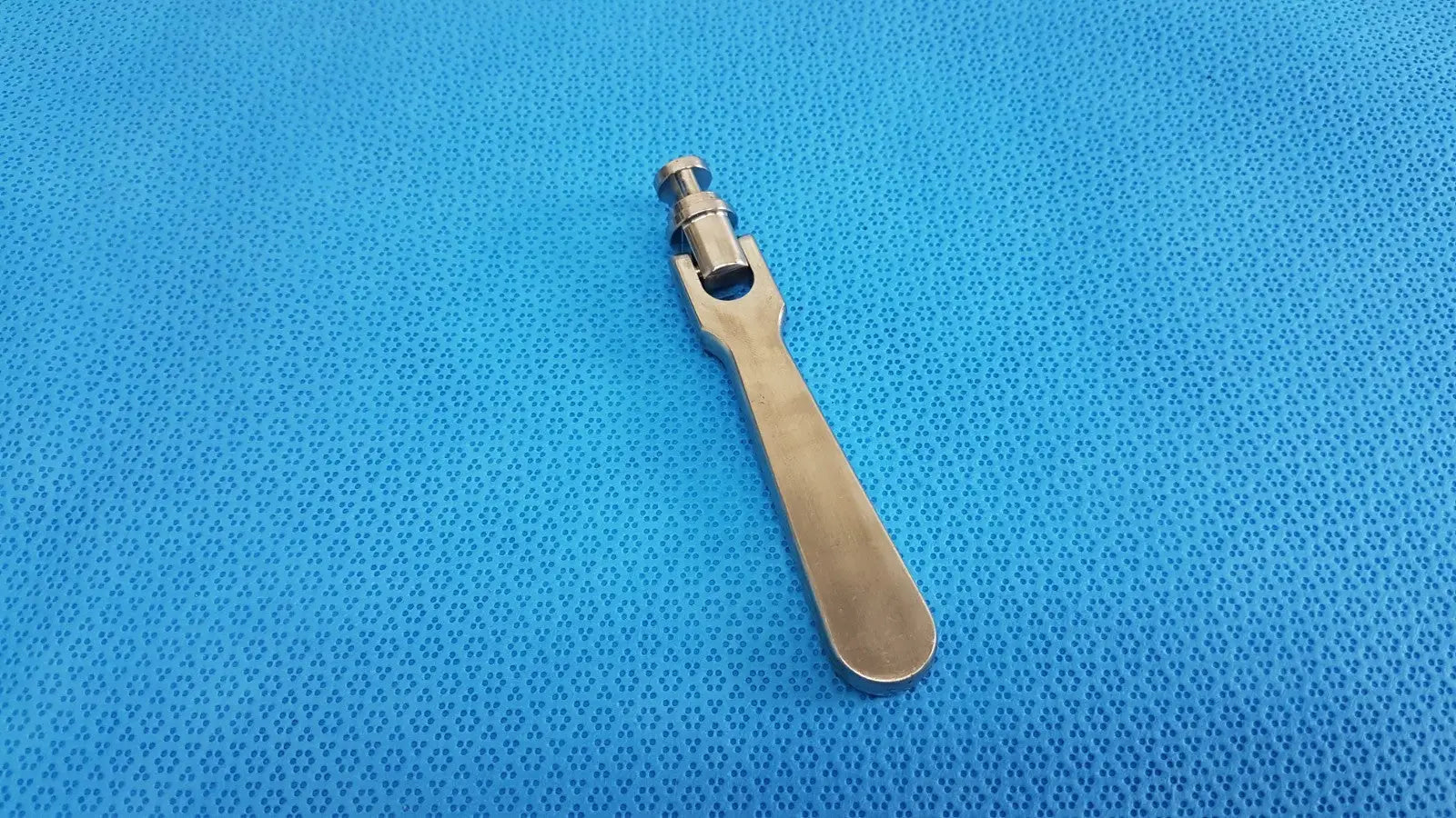 Reuse Medical Octobase Retractor Handle – Surgical Retractor Positioning Component Surgical Retractors, second-hand product photo 1