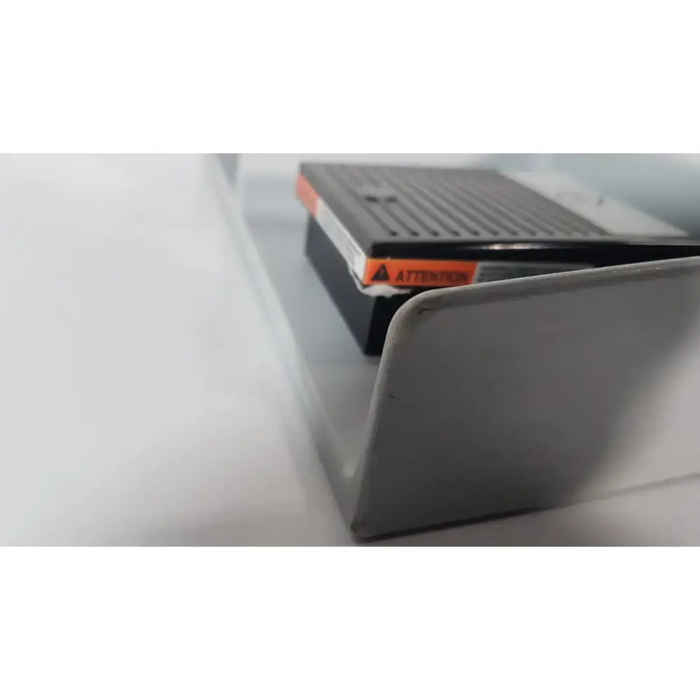 OEC Medical HT-52-SWNO HT-52-SW Foot Switch Foot Switch, as-is (for parts) product photo 3