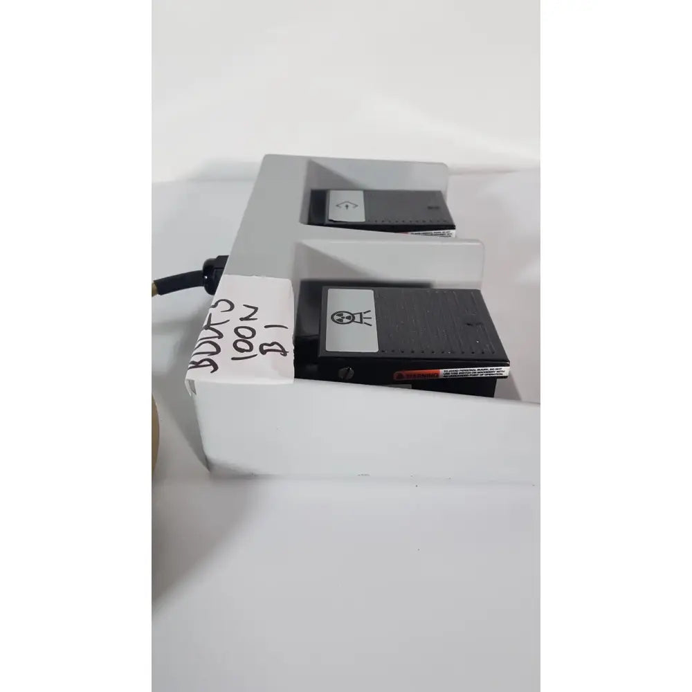 OEC Medical HT-52-SWNO HT-52-SW Foot Switch Foot Switch, as-is (for parts) product photo 8