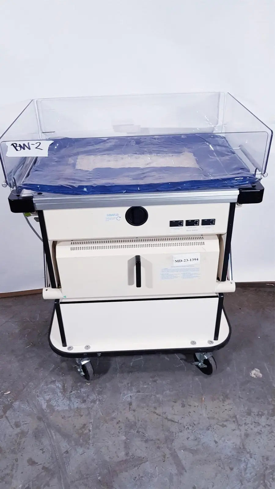 Reuse Medical Olympic Medical Bili-Bassinet Phototherapy Unit Phototherapy Lights & Systems, second-hand product photo 1