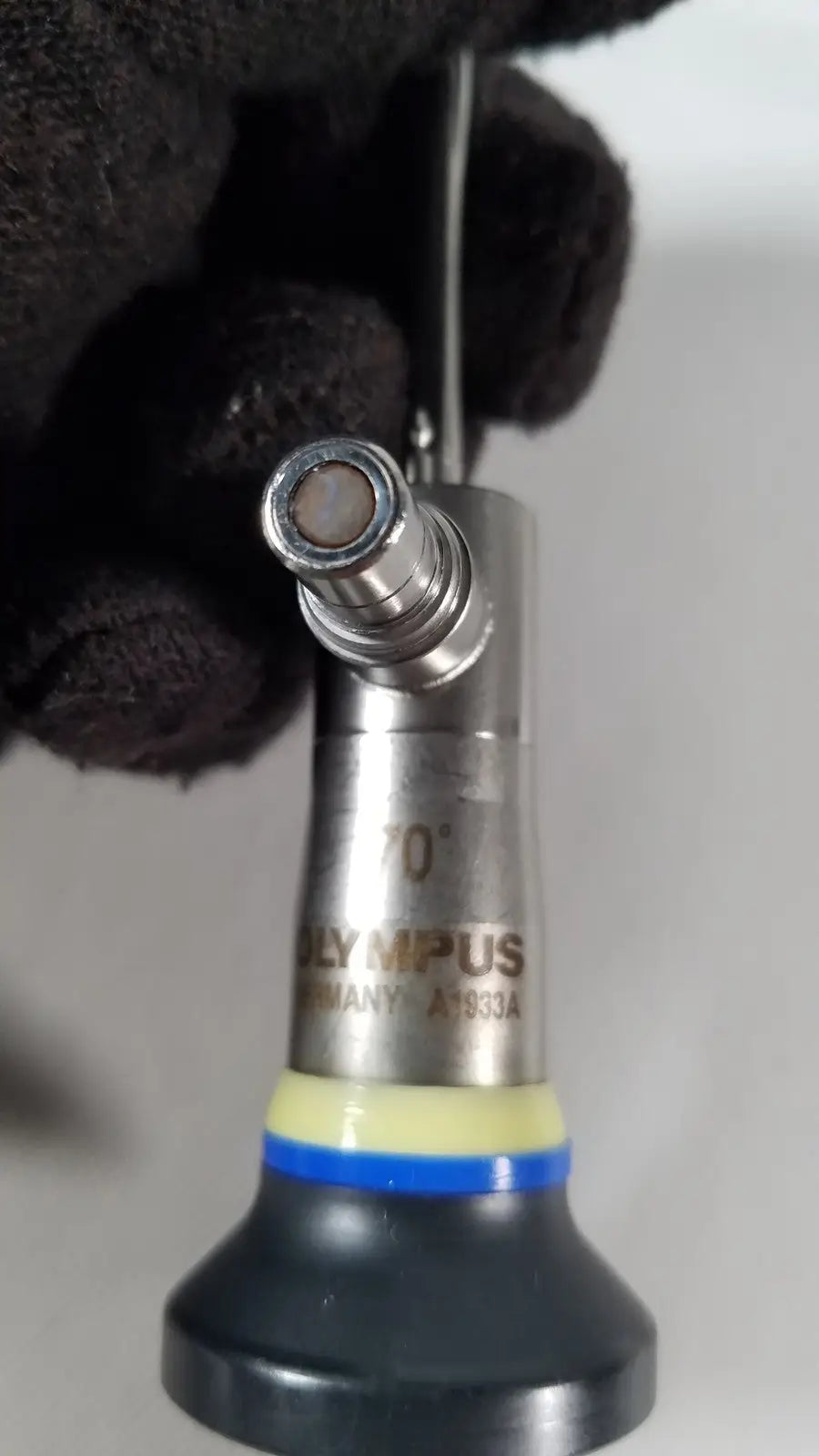 Silver olympus a1933a 4mm endoscope lens with black rubber grip and yellow blue ring model a133a for 70 degree scope