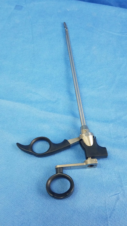 Olympus a20718a optical grasping forceps with black ergonomic handles and long metallic shaft for precise optical grasping