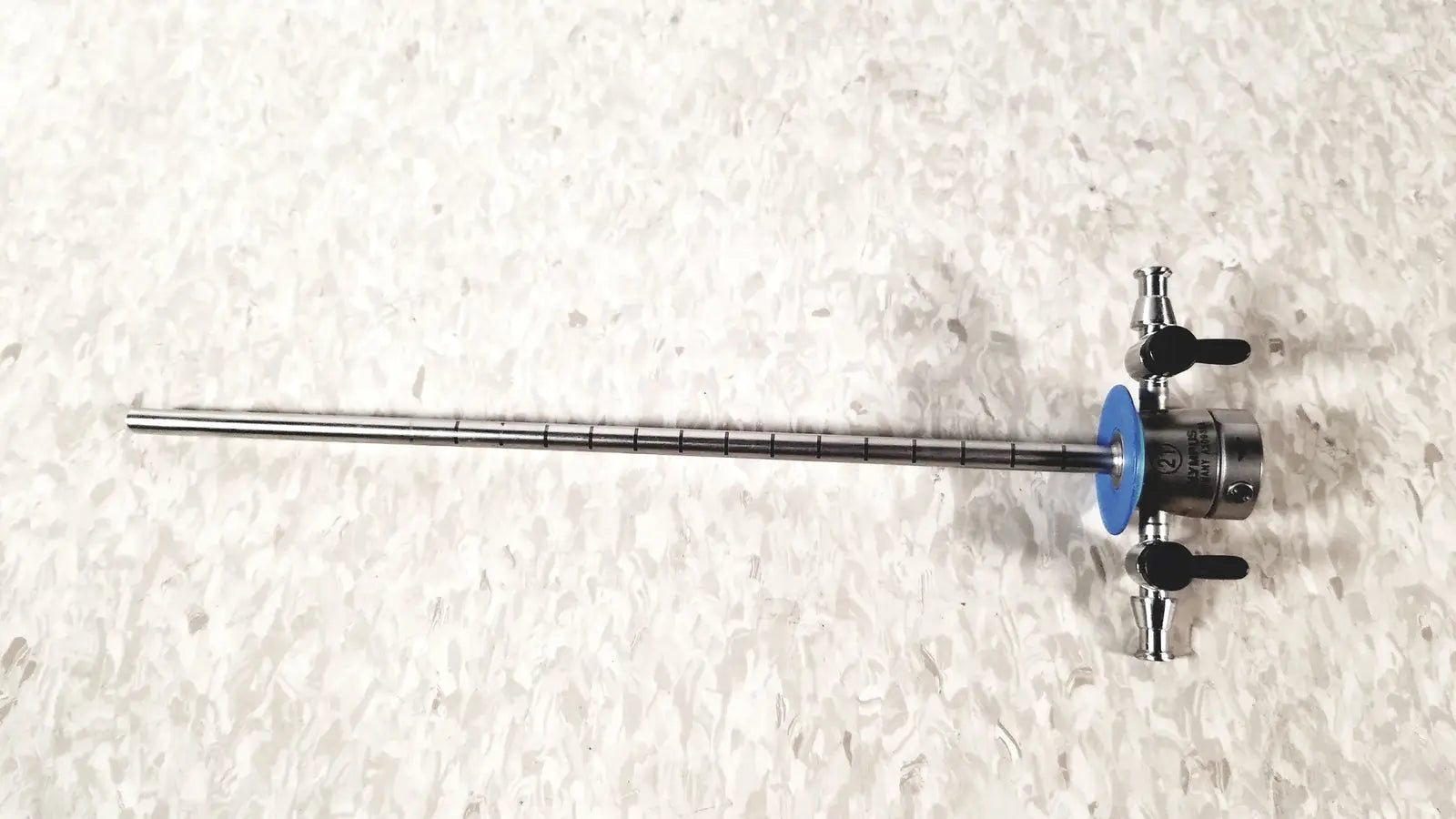Reuse Medical Olympus A20933A 21Fr Blue Sheath Obturator Laparoscopic Instruments, second-hand product photo 1