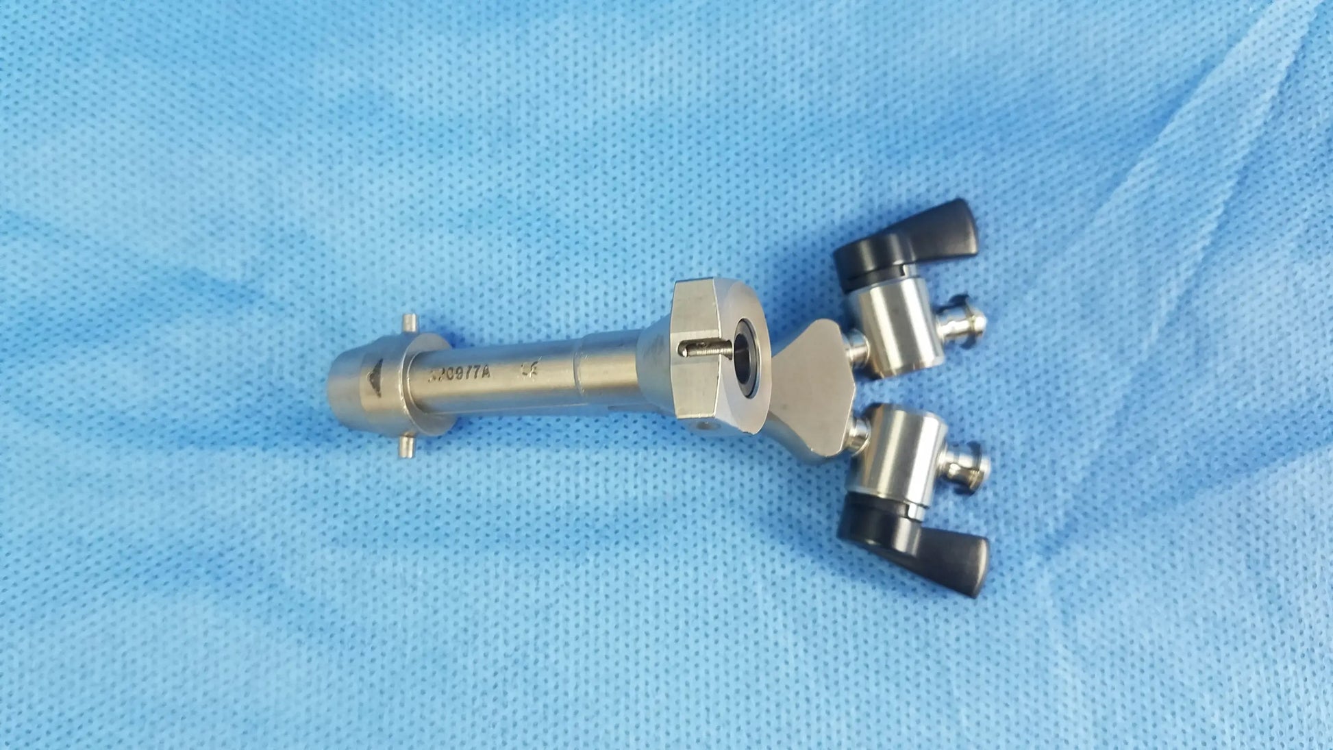 Silver metallic dual channel cysto bridge with black plastic knobs compatible olympus telescope cysto bridge design