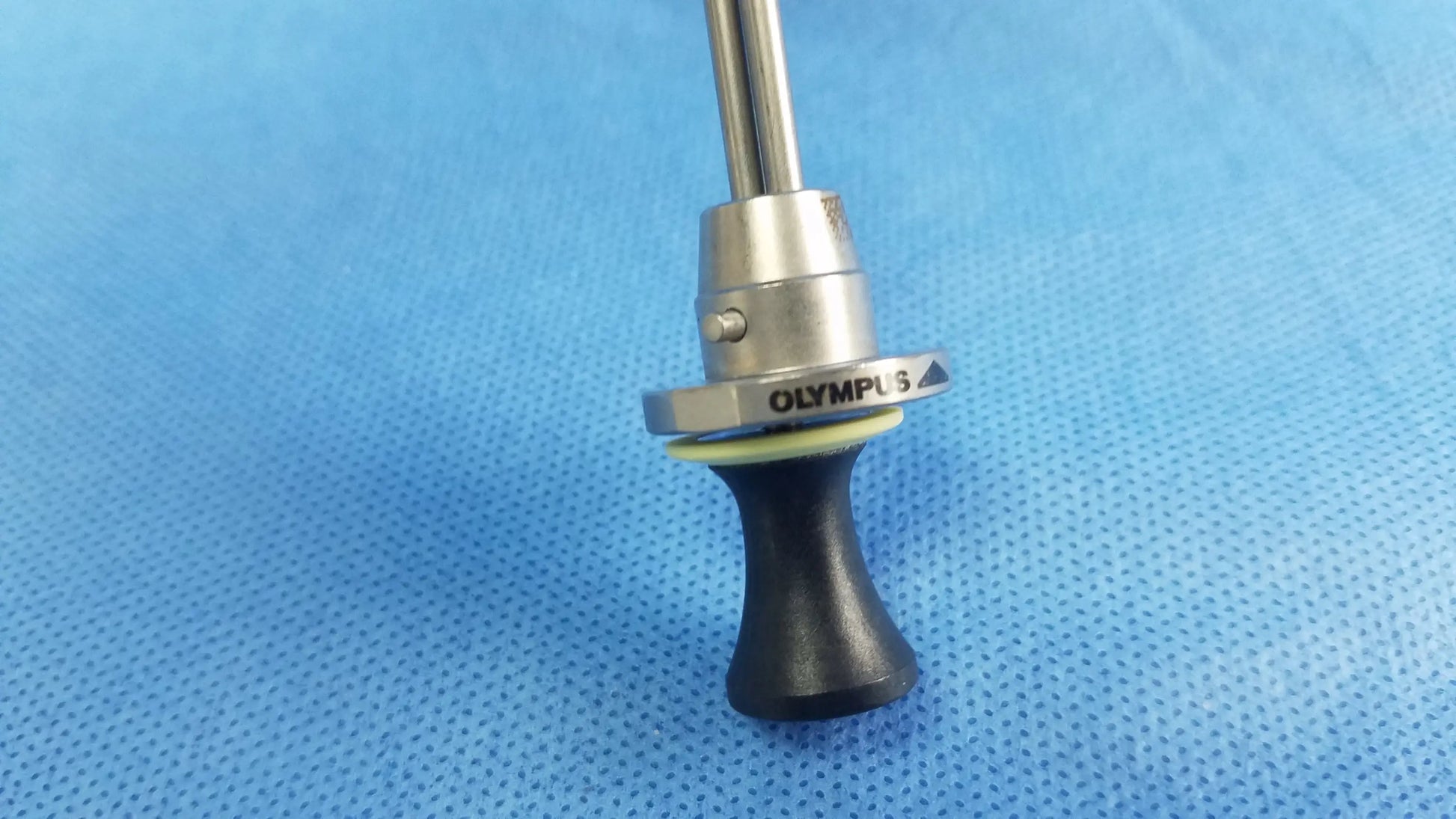 Olympus a22085a deflecting obturator with metallic shaft and black ergonomic handle is a compatible Olympus instrument component