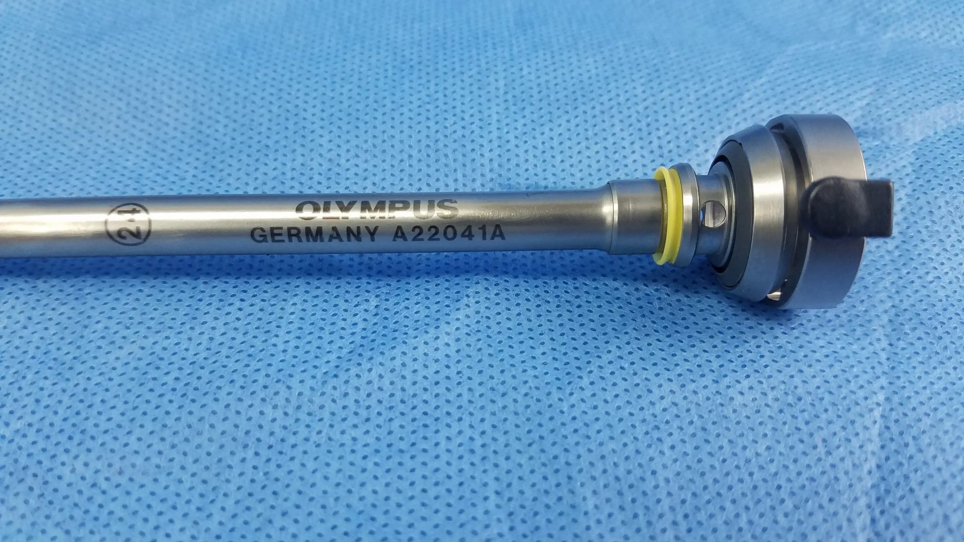 Silver metallic olympus germany a22041a hysteroscopic inner sheath with yellow o-ring black locking endoscopic instrument component