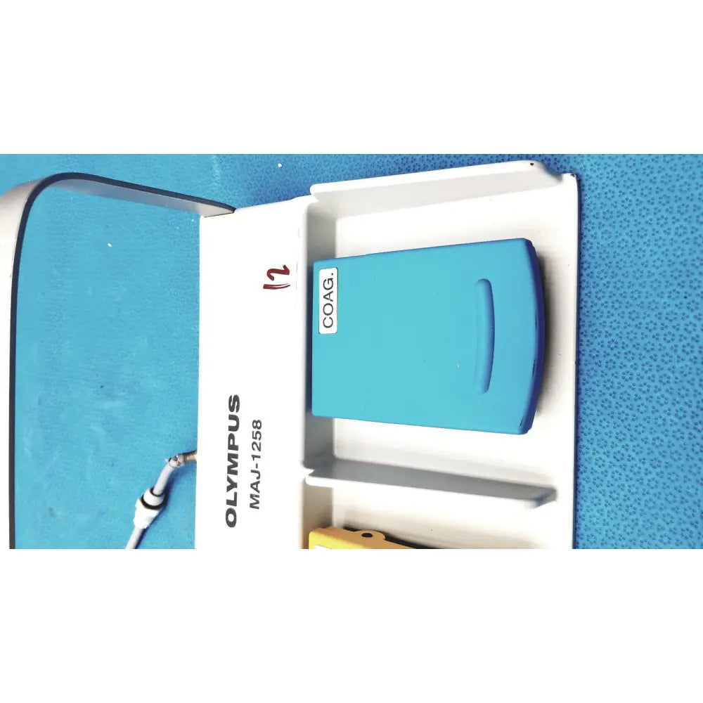 Blue coag pedal foot switch olympus maj-1258 ues-40 durable medical-grade foot switch with ergonomic design
