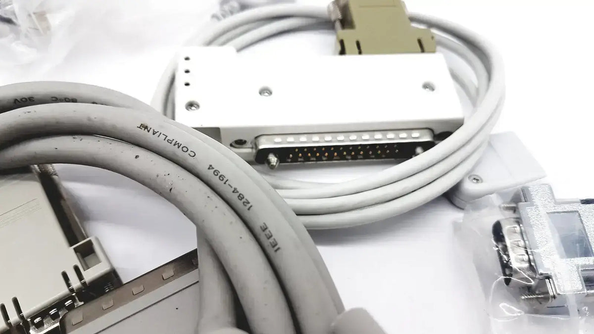 Olympus MB-677 BNC Video Cable With Ophit DSL-R002 and Extras Full BAG Video Cable, second-hand product photo 11