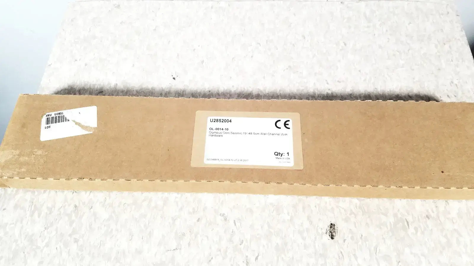 Olympus Oem Seismic 19"/48 5cm Wall Channel With Hardware OL-0014-10 Wall Channel, second-hand product photo 1