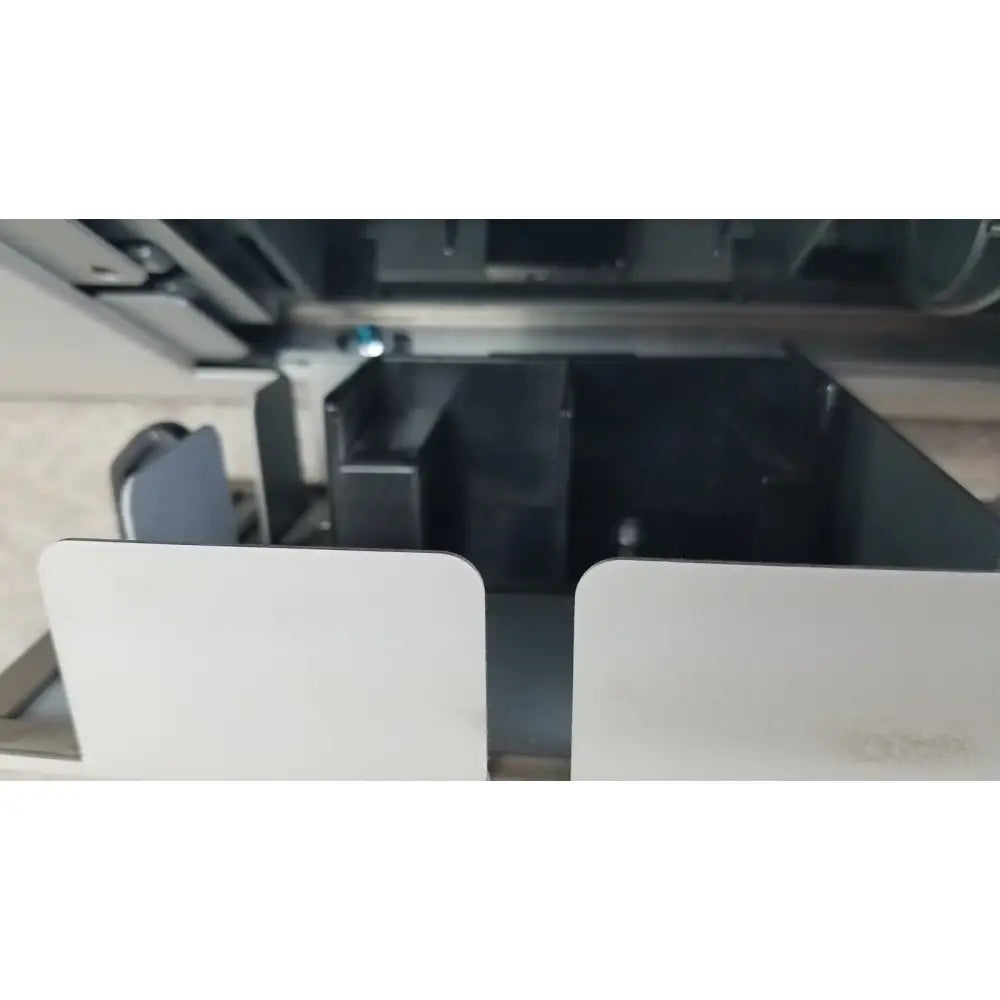 White rectangular dividers on the olympus visera elite xenon clv-s190 light source for endoscopic illumination control
