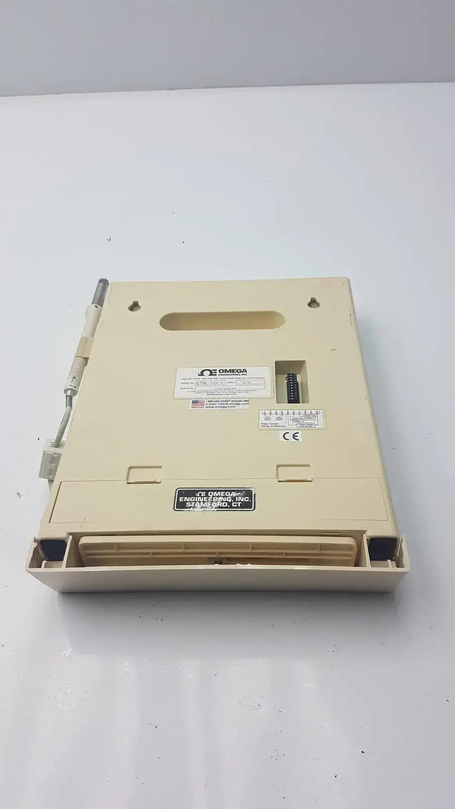Omega CTXL-TRH-W Temperature & Humidity Chart Recorder Temperature & Humidity Chart Recorder, as-is (for parts) product photo 8