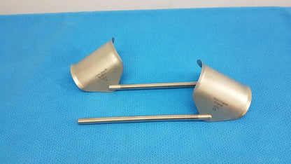 Omni-Tract 3536 Surgical Retractor Blades Lot of 2 Surgical Retractor Blades, second-hand product photo 1