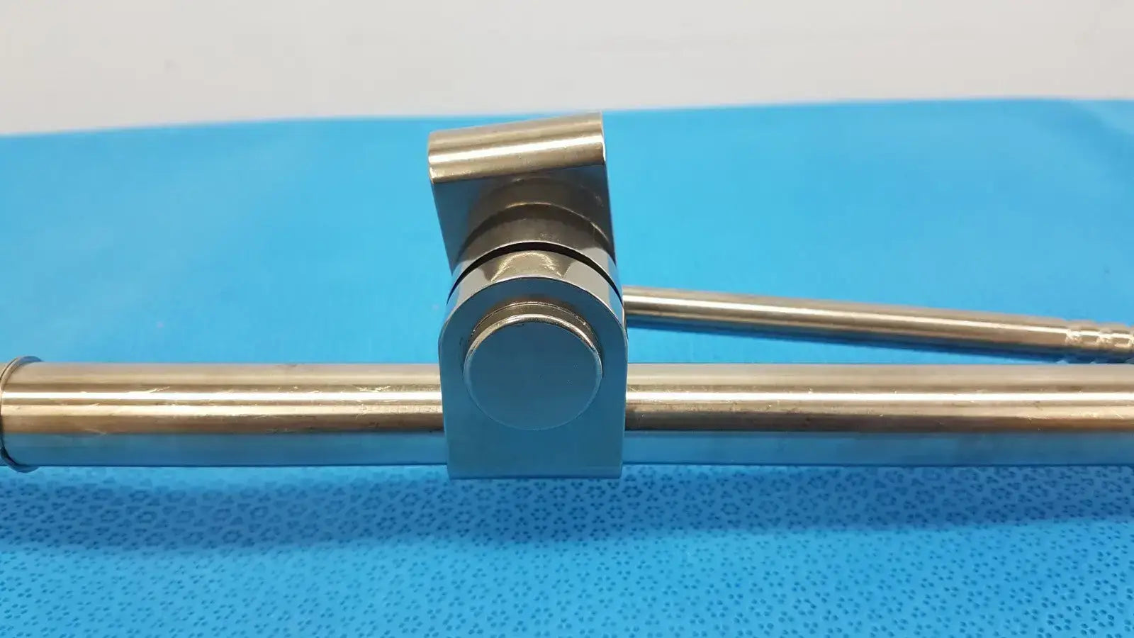 OMNI-TRACT 4080 Clamp Sterile Field – Surgical Retraction Accessory Surgical Retractor Clamp, second-hand product photo 12
