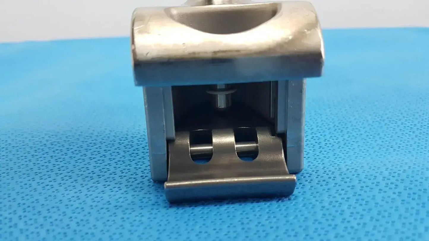 OMNI-TRACT 4080 Clamp Sterile Field – Surgical Retraction Accessory Surgical Retractor Clamp, second-hand product photo 5