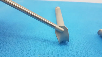 Omni-Tract Integra 4929 Radiolucent Aluminum Renal Vein Retractor Blade 1"x8" Surgical Retractor Blade, second-hand product photo 4