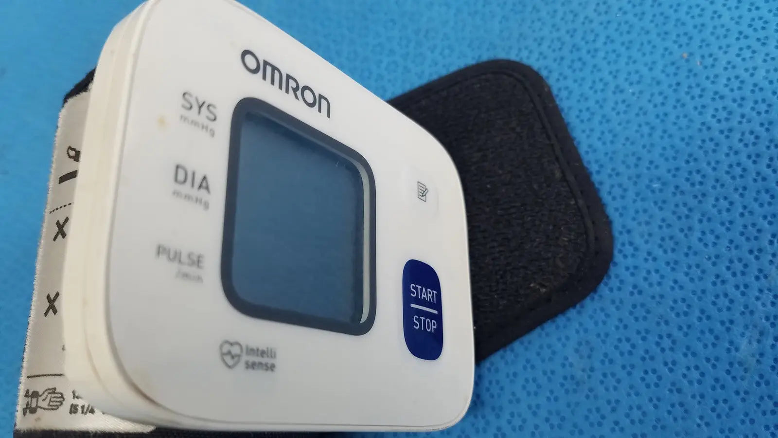 Reuse Medical Omron Automatic Wrist Blood Pressure Monitor IntelliSense Digital Pulse Meter Blood Pressure Cuffs & Hoses, second-hand product photo 1