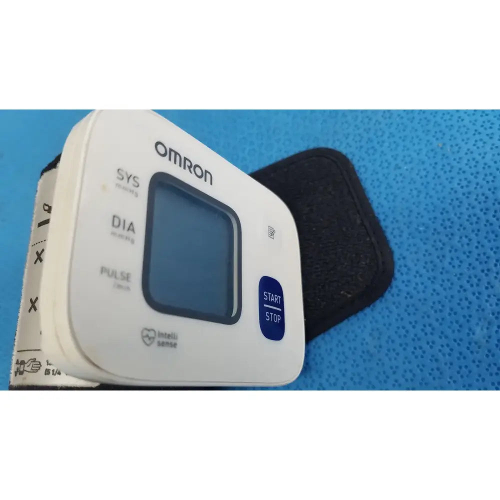 Reuse Medical Omron Automatic Wrist Blood Pressure Monitor IntelliSense Digital Pulse Meter Blood Pressure Cuffs & Hoses, second-hand product photo 1