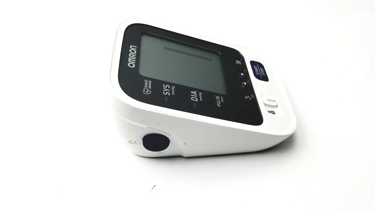 White omron bo760n blood pressure monitor with black digital display and buttons for accurate blood pressure measurement