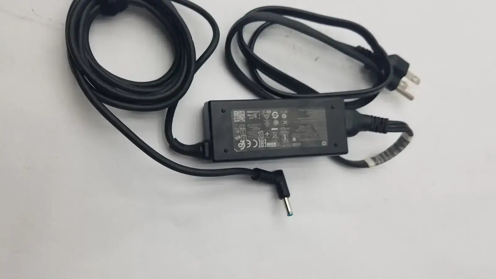 HP Original HP 45W 19.5V 2.31A Ultrabook Notebook Ac Adapter 741727-001 TPN-LA15 AC Adapter, second-hand product photo 9