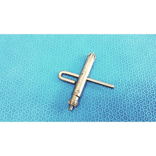 Reuse Medical Orthopedic Drill Chuck Key – Compatible with 3.8mm & 3.2mm Pin Hole Sizes Surgical & Orthopedic Instruments, second-hand product photo 1
