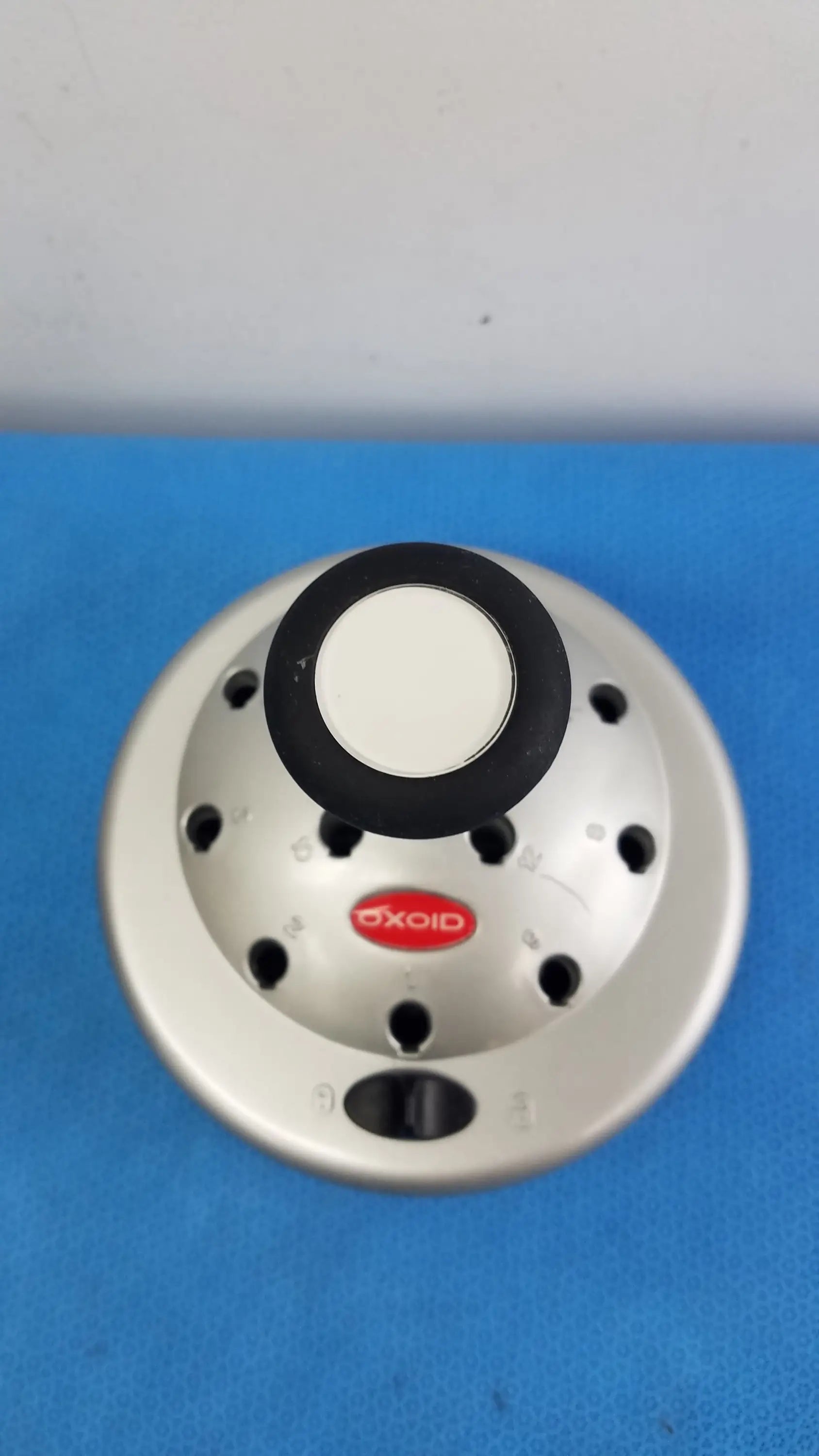 Oxoid Antimicrobial Susceptibility Disc Dispenser – 12 Place Antimicrobial Susceptibility Disc Dispenser, second-hand product photo 4
