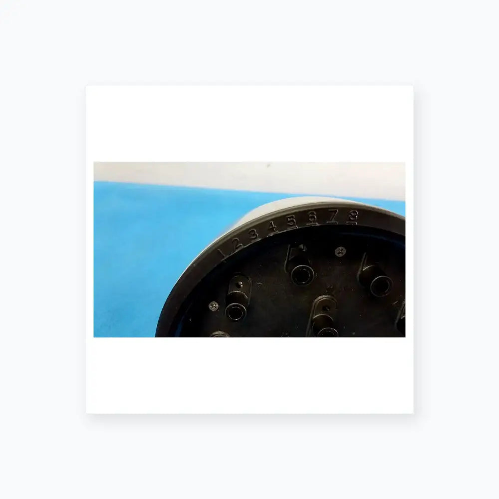 Oxoid Antimicrobial Susceptibility Disc Dispenser – 12 Place Antimicrobial Susceptibility Disc Dispenser, second-hand product photo 10