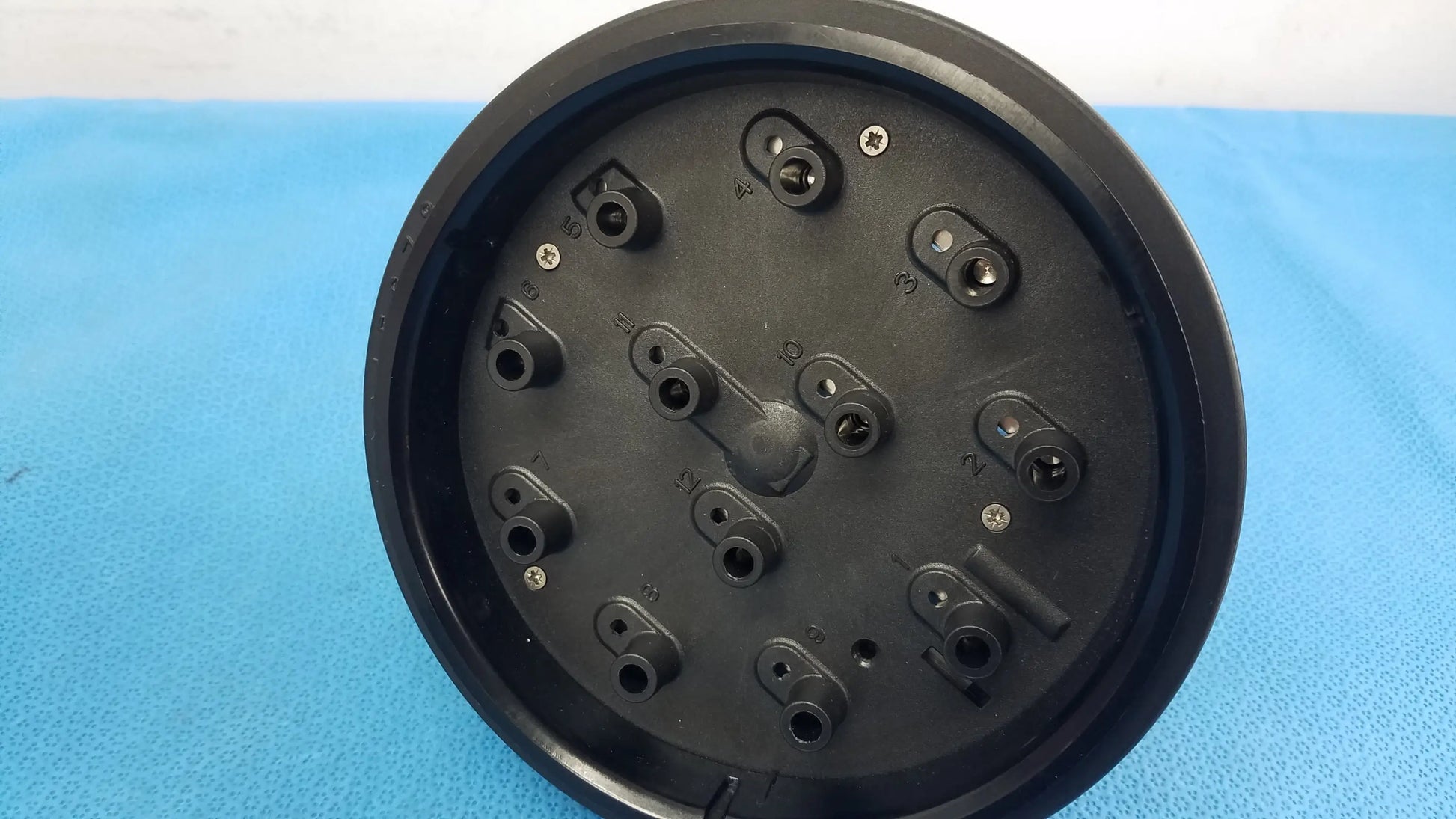 Oxoid Antimicrobial Susceptibility Disc Dispenser – 12 Place Antimicrobial Susceptibility Disc Dispenser, second-hand product photo 8