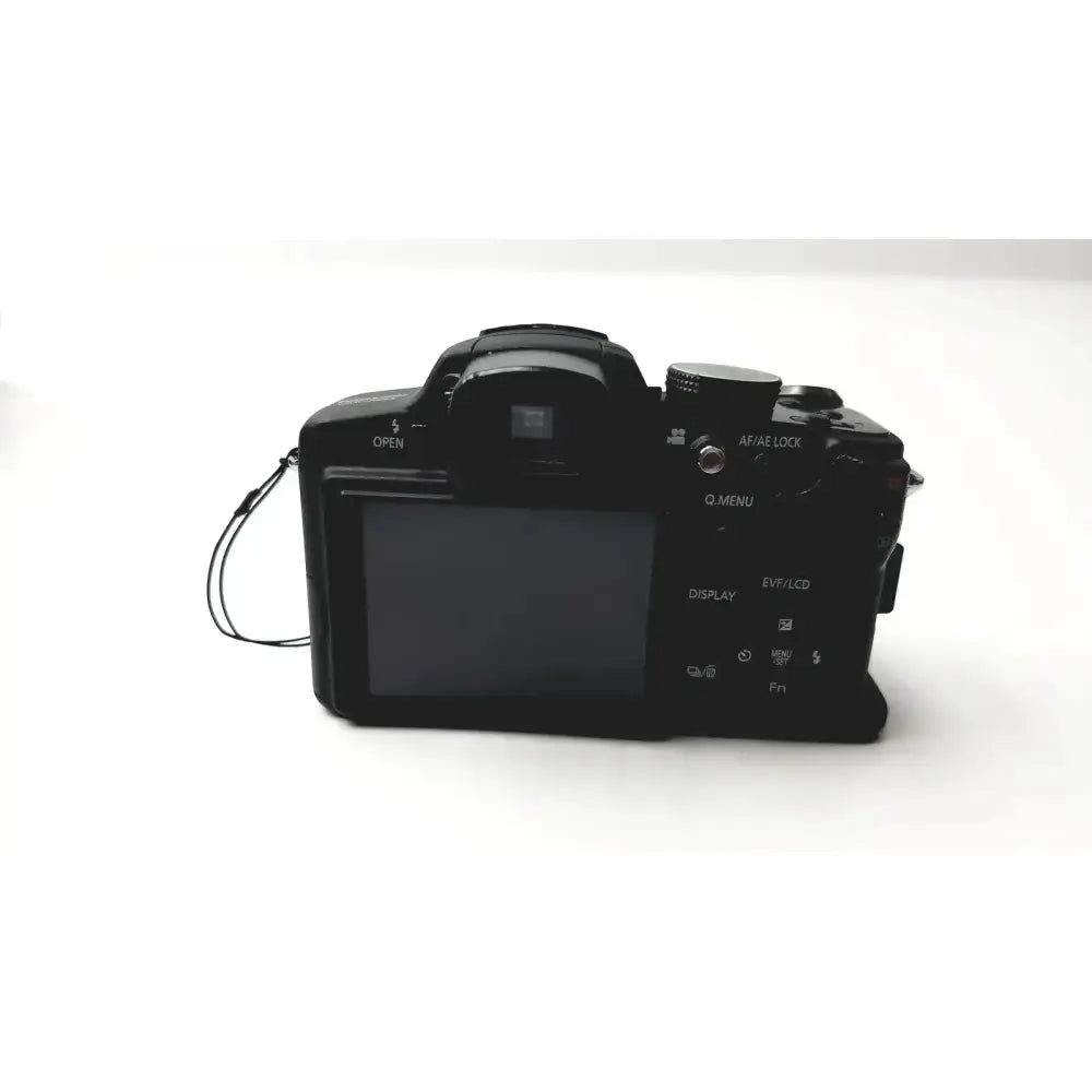 Panasonic Model DMC-FZ35 Digital Camera with Lumix DE-A43 Battery Charger Digital Camera, second-hand product photo 6