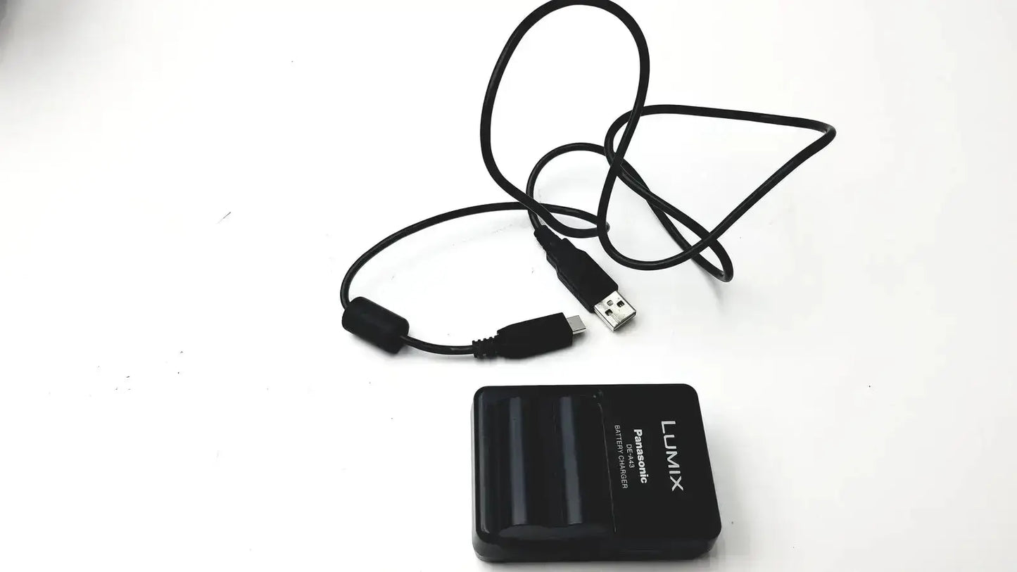 Panasonic Model DMC-FZ35 Digital Camera with Lumix DE-A43 Battery Charger Digital Camera, second-hand product photo 13