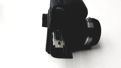 Panasonic Model DMC-FZ35 Digital Camera with Lumix DE-A43 Battery Charger Digital Camera, second-hand product photo 8