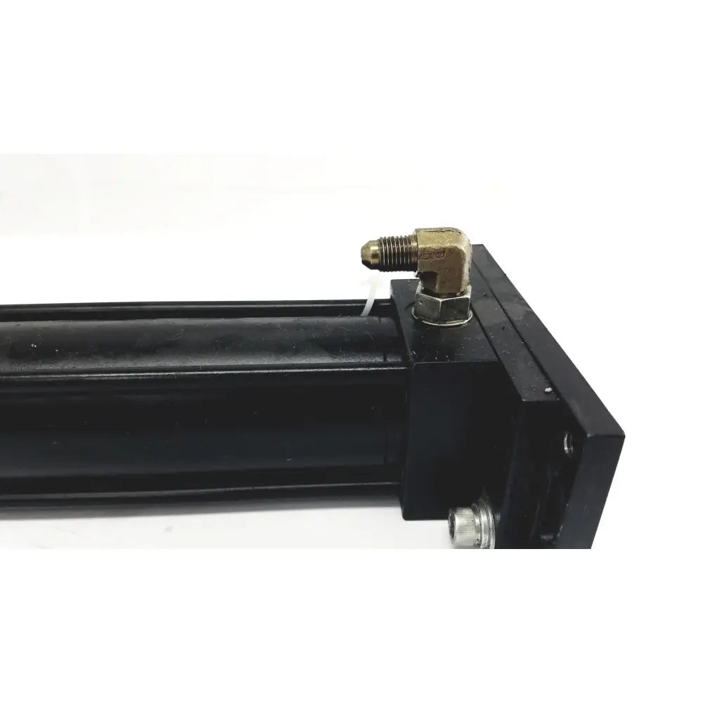 Black medium-duty hydraulic cylinder from Parker Series 3L Model 02.00 H3LLT33 with brass threaded fitting and hex nut