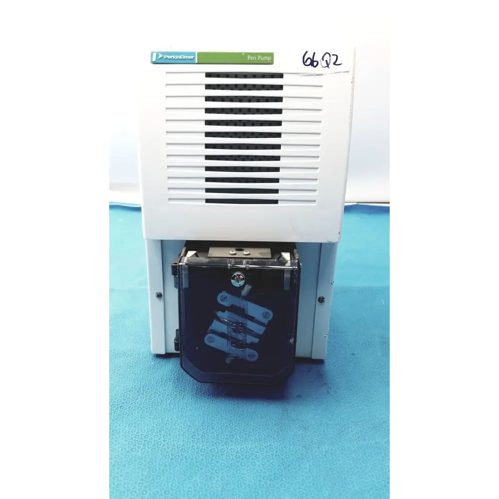 White Perkin Elmer peri pump CJL8002 with black vented grille and transparent fluid reservoir for Janus G3 workstation