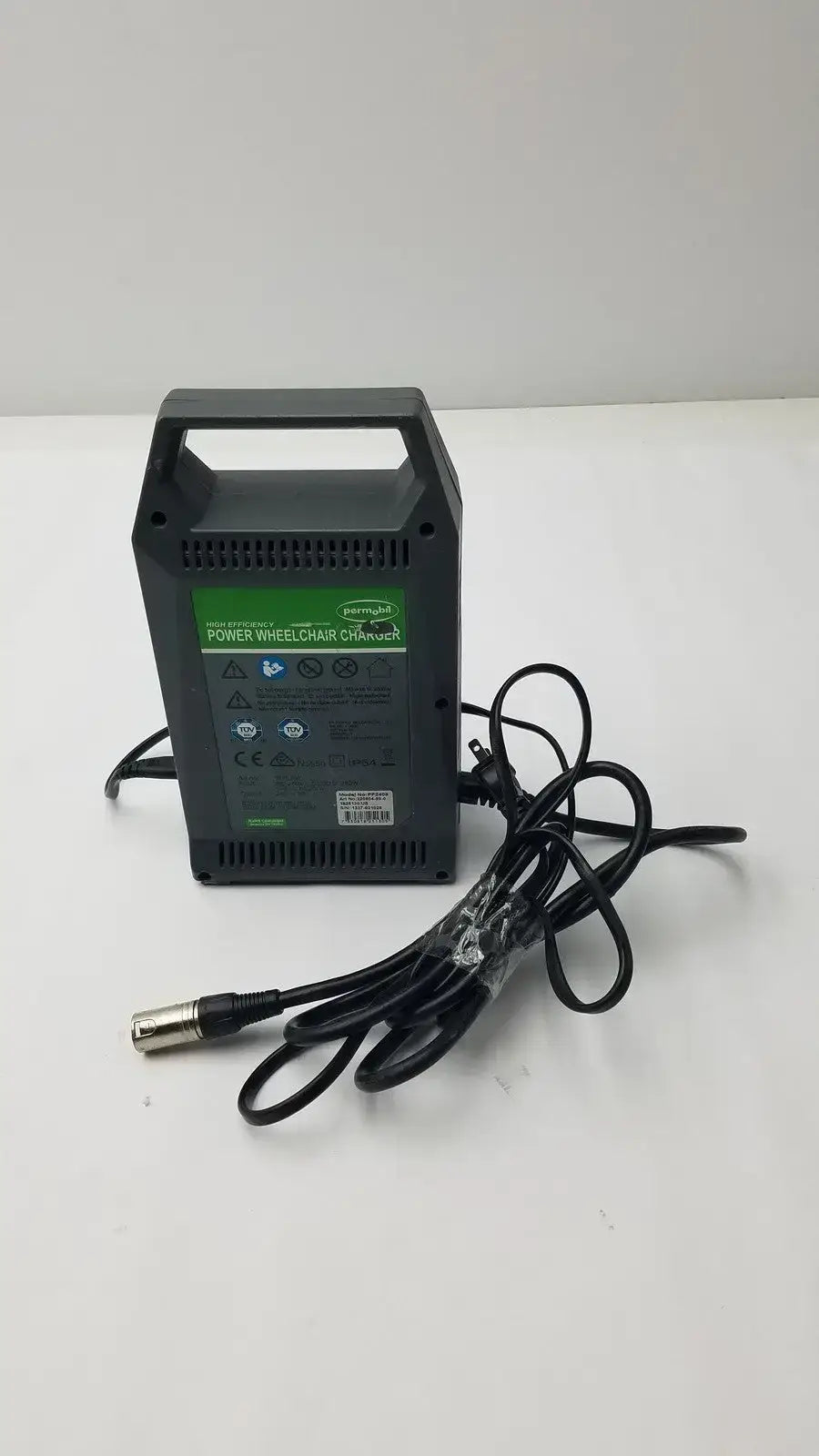 Permobil High Frequency Power Wheelchair Charger 24V/8A Model PP240B Wheelchair Charger, second-hand product photo 1