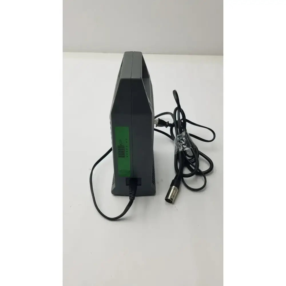 Permobil High Frequency Power Wheelchair Charger 24V/8A Model PP240B Wheelchair Charger, second-hand product photo 5