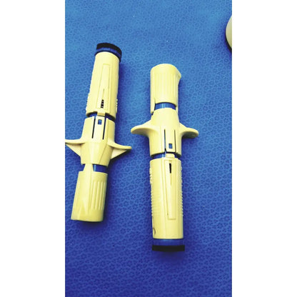 Yellow plastic insulin pens with blue accents and ergonomic grips in persys medical nio adult simulation kit