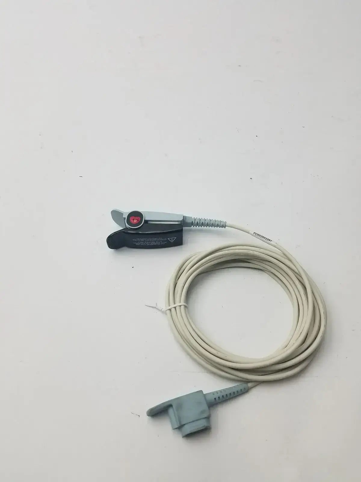 Philips Adult Finger Probe SpO2 Sensor Direct Connect 9 Pin - PD002002257 SpO2 Sensor, second-hand product photo 1