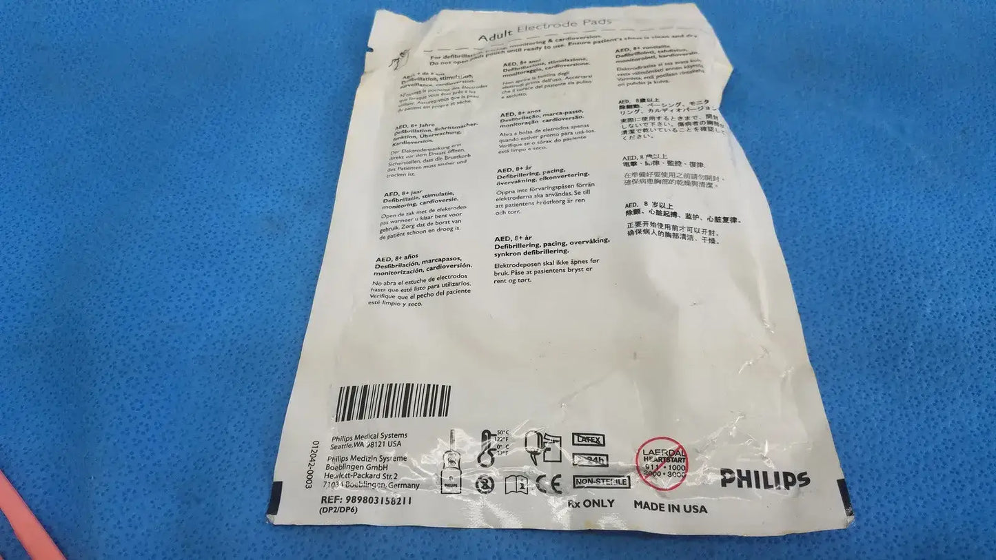 Philips Adult Plus Electrode Pad 8Y+ / Instructional Use Check Use Before Date Electrode Pad, as-is (for parts) product photo 6