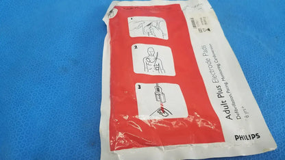 Philips Adult Plus Electrode Pad 8Y+ / Instructional Use Check Use Before Date Electrode Pad, as-is (for parts) product photo 3
