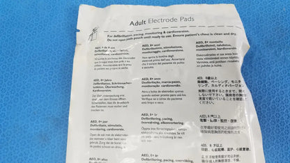 Philips Adult Plus Electrode Pad 8Y+ / Instructional Use Check Use Before Date Electrode Pad, as-is (for parts) product photo 8