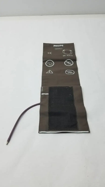 Philips Comfort Care Blood Pressure Cuff M1575A 34 to 43cm Blood Pressure Cuff, second-hand product photo 1