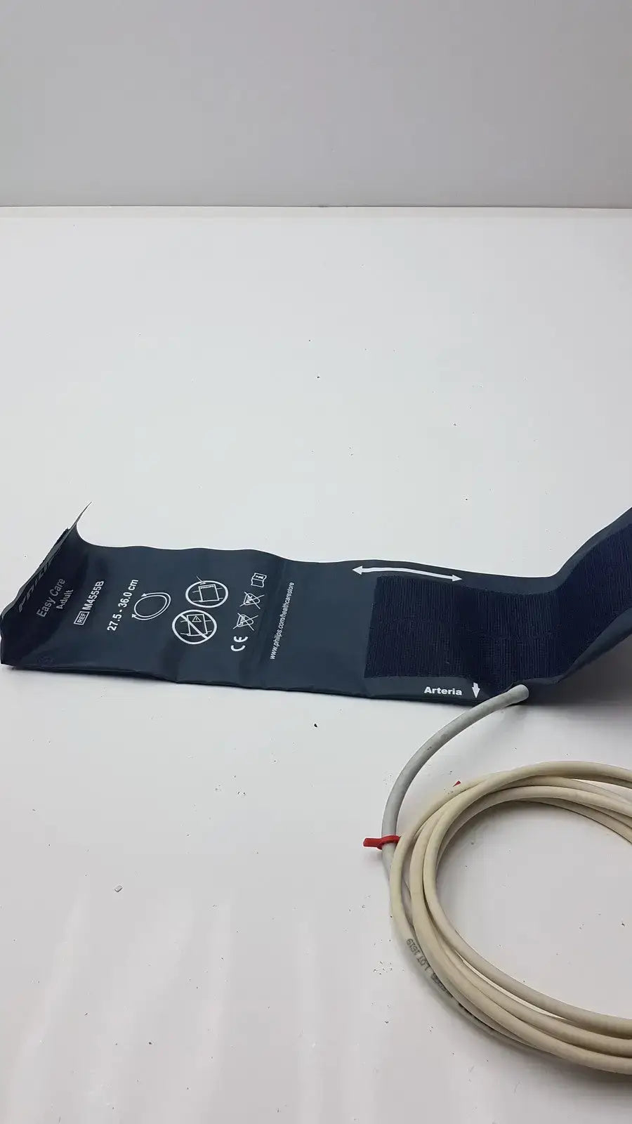 Medtronic Philips Easy Care Adult 27.5 - 36 cm Ref. M4555B Blood Pressure Cuff, second-hand product photo 3