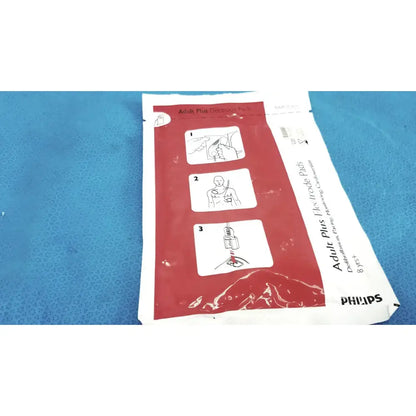 Philips Electrode Pad Adult 8Y+ Instructional Use Only /Check EXP Date Y1111G-03 Electrode Pad, as-is (for parts) product photo 4