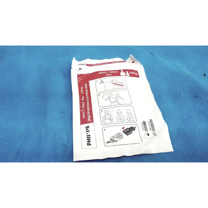 Philips Electrode Pads Adult/child plus ≥10 y Instructional Use /Check EXP Date Electrode Pads, as-is (for parts) product photo 3