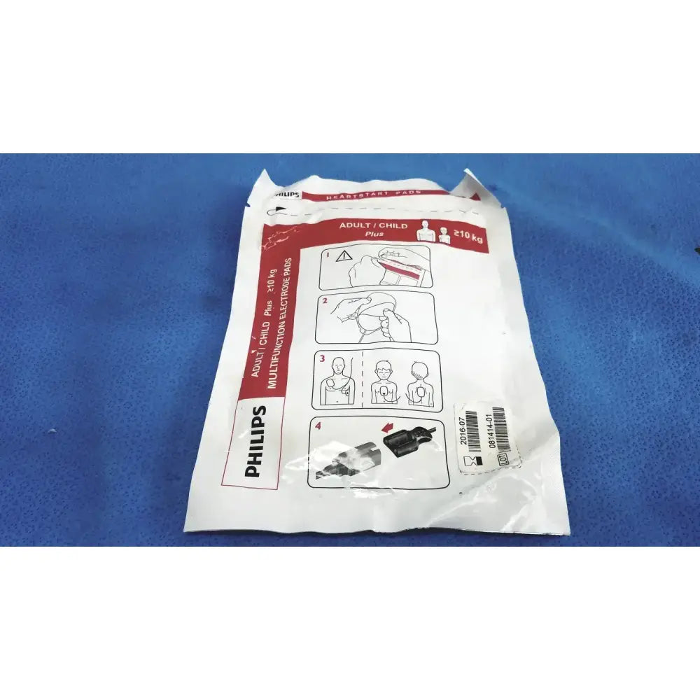 Philips Electrode Pads Adult/child plus ≥10 y Instructional Use /Check EXP Date Electrode Pads, as-is (for parts) product photo 11