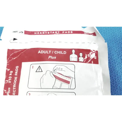 Philips Electrode Pads Adult/child plus ≥10 y Instructional Use /Check EXP Date Electrode Pads, as-is (for parts) product photo 6