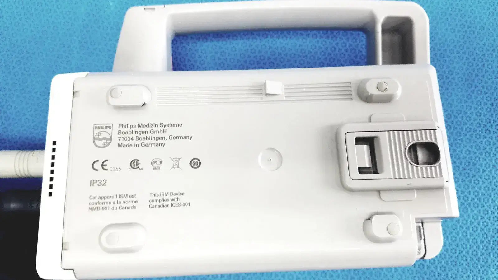 Philips IntelliVue MP2 Patient Monitor with Blood Pressure Cuff, 23-33cm 2774 Patient Monitor, second-hand product photo 8
