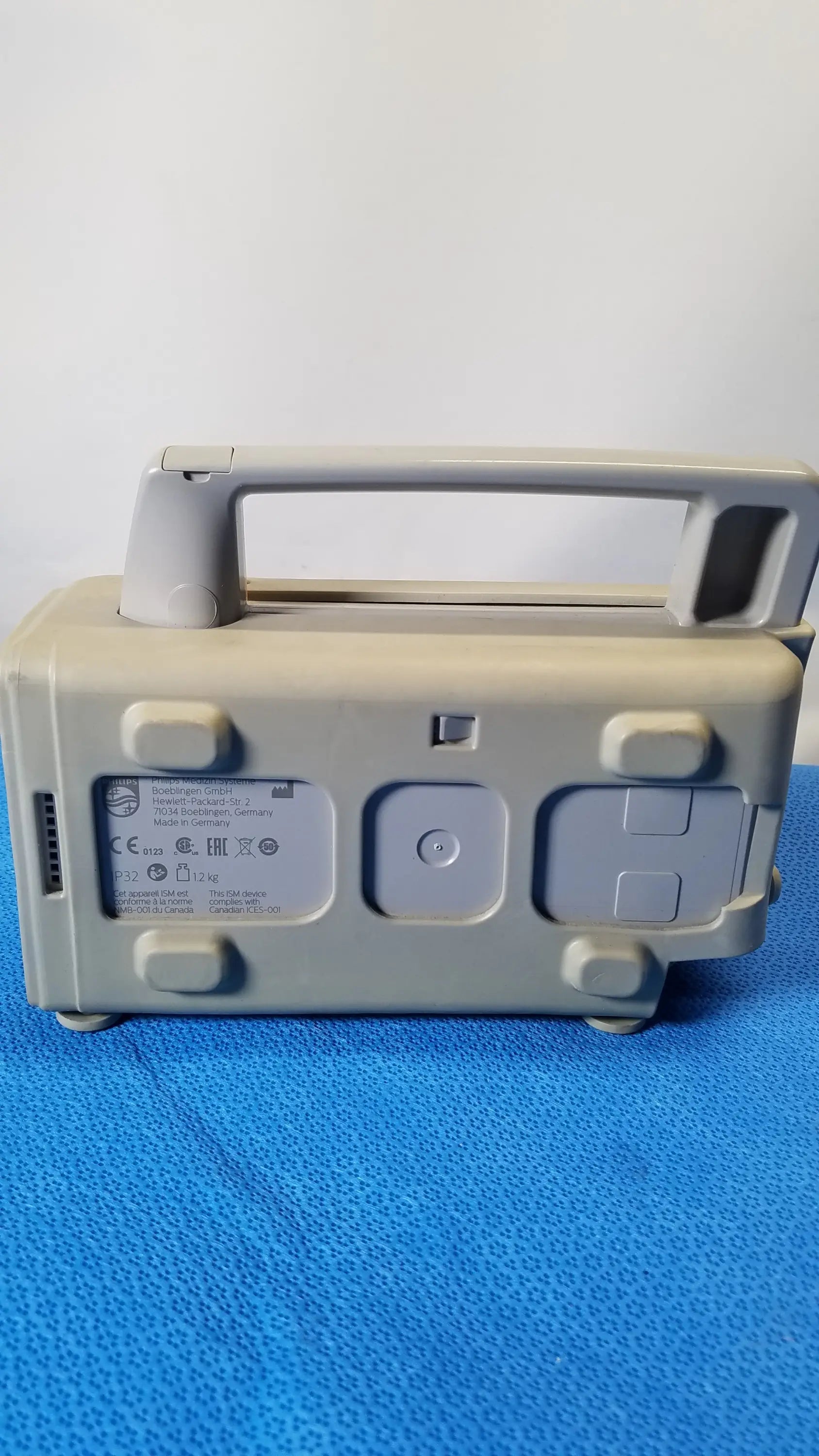 Philips IntelliVue MP2 Portable Patient Monitor Portable Patient Monitor, as-is (for parts) product photo 7